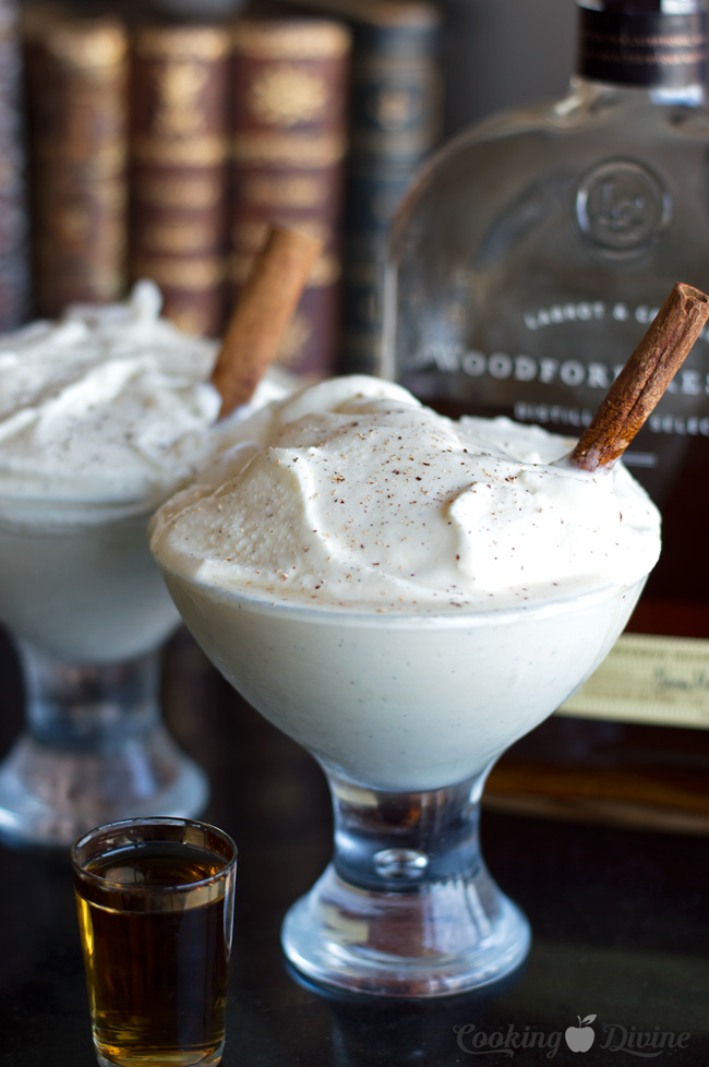 https://www.cookingdivine.com/wp-content/uploads/2015/01/Kentucky-Bourbon-Vanilla-Bean-Ice-Cream.jpg